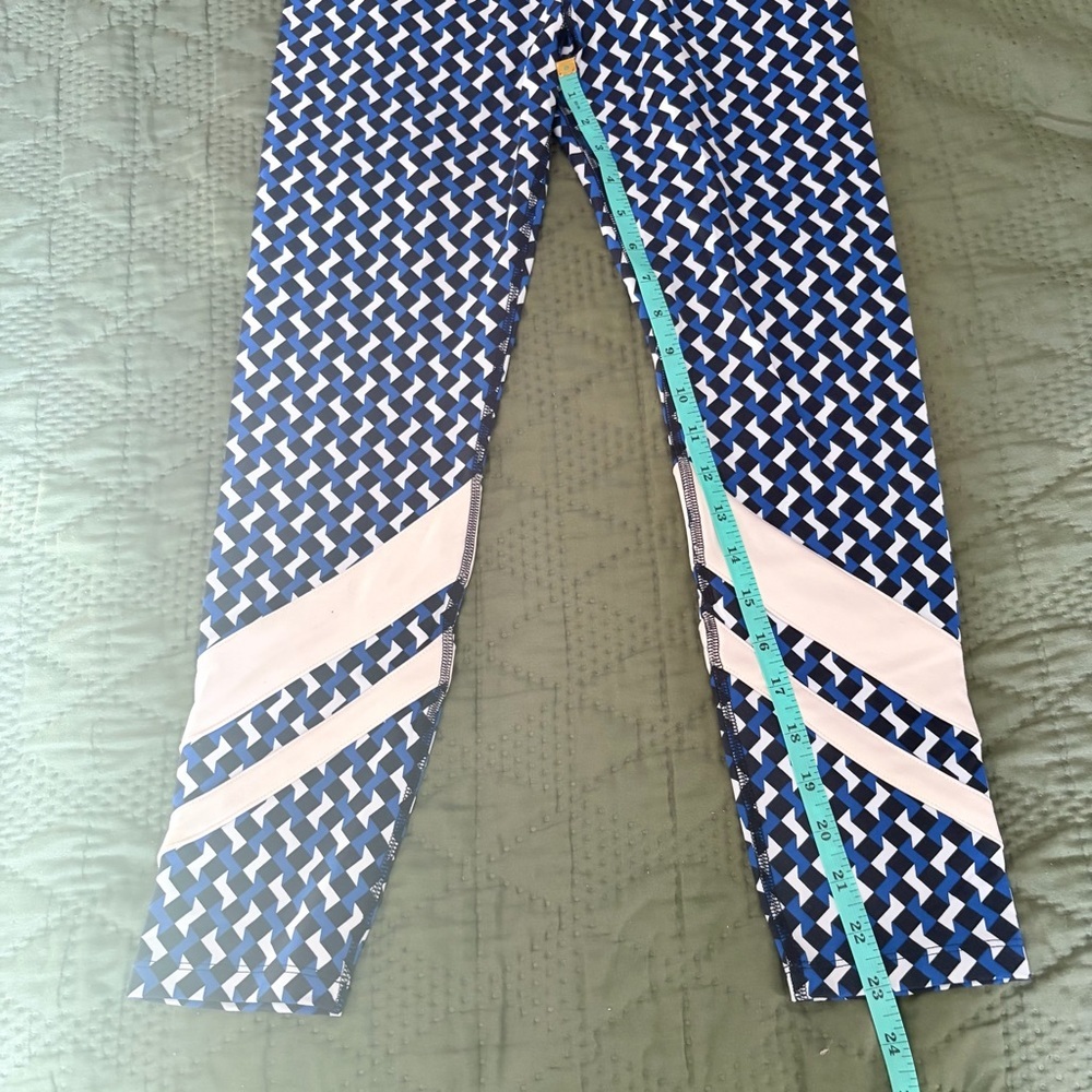 Lou & Grey Mod Geo High Rise Performance Leggings - Picture 7 of 8